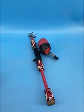 Kids 59” Fishing Rod Spincast Reel‎ Combo Pink Red Camo Pre-Owned